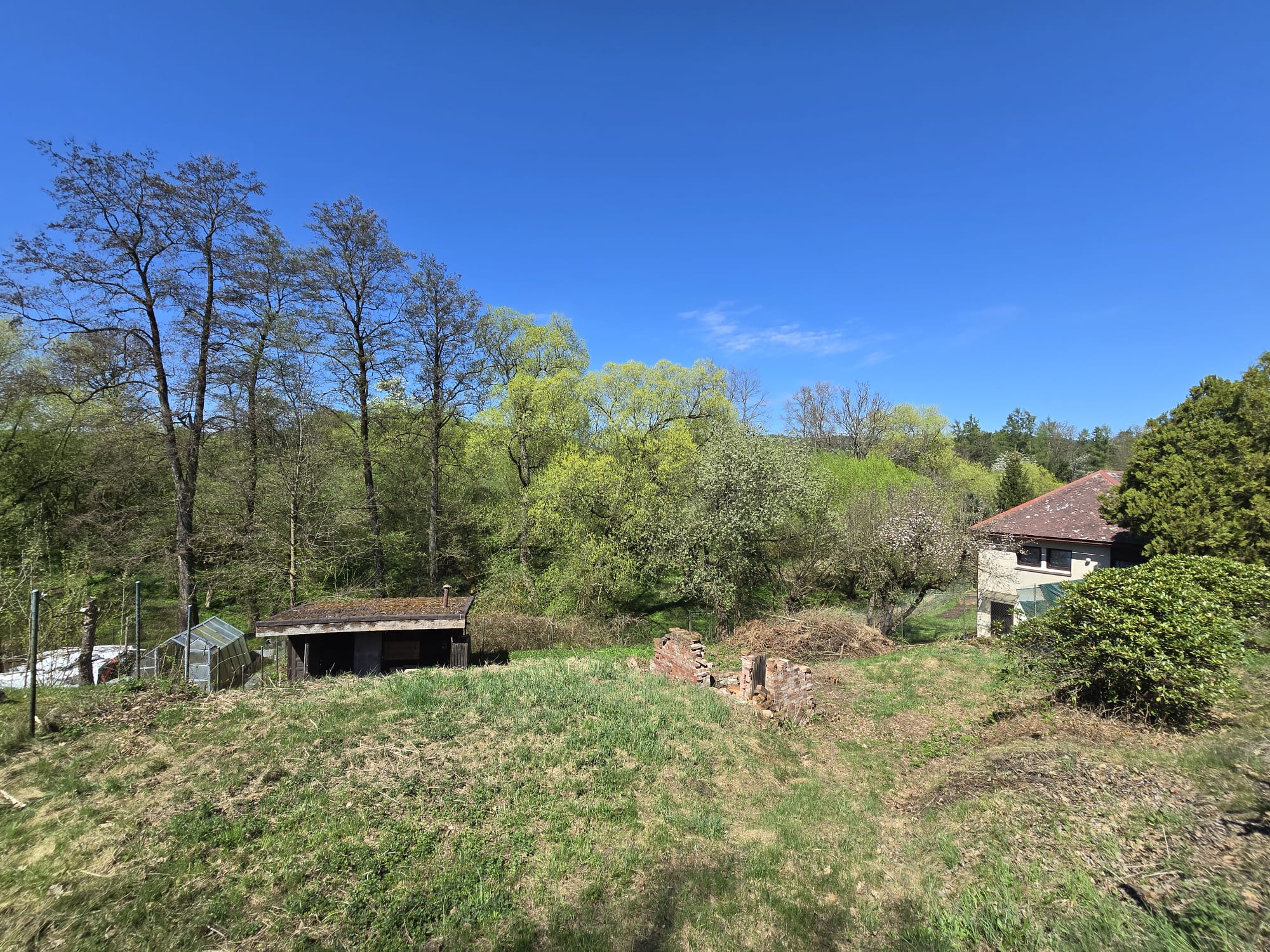 Prodej rekreačního pozemku 444 m² v Hostěradicích u Kamenného Přívozu