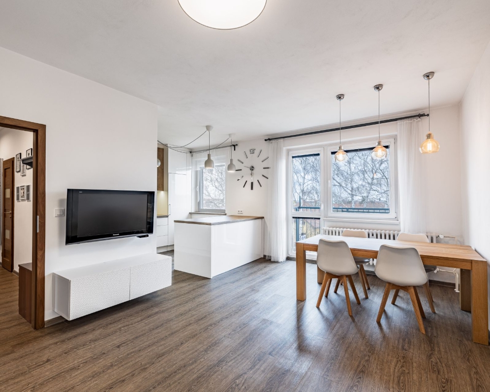 Prodej bytu 3+kk v Jesenici